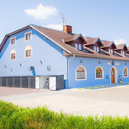 Hotel LA PORT Znojmo Exterior foto